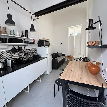 Casa De Poseidon House With 3 Bright Bedrooms And Large Terrace בית נופש Olhão